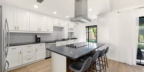 772 Reef Point CIR