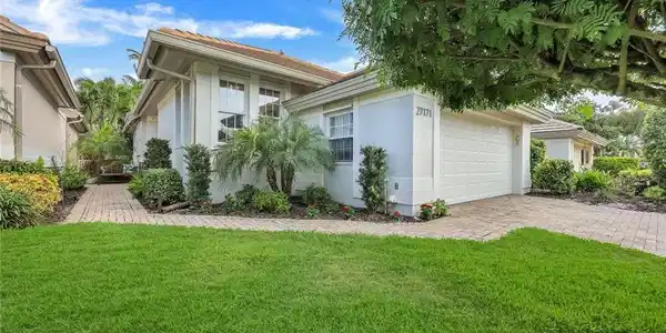 27171 Enclave DR