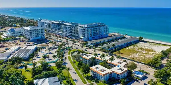 1100 Gulf Shore BLVD N