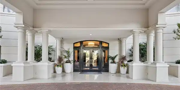 7575 Pelican Bay BLVD
