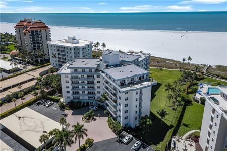 220 Seaview CT