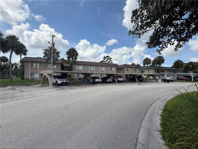 1699 Golf Club DR