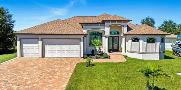 9533 Arnaz CIR