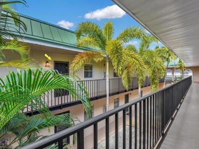 3901 Del Prado BLVD S