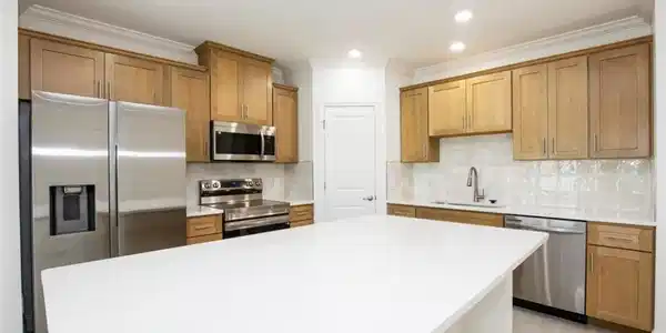 Image 4: Gorgeous Kitchen