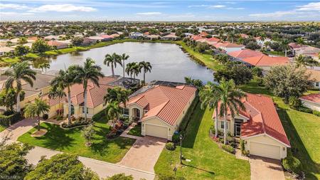 2538 Ashbury CIR