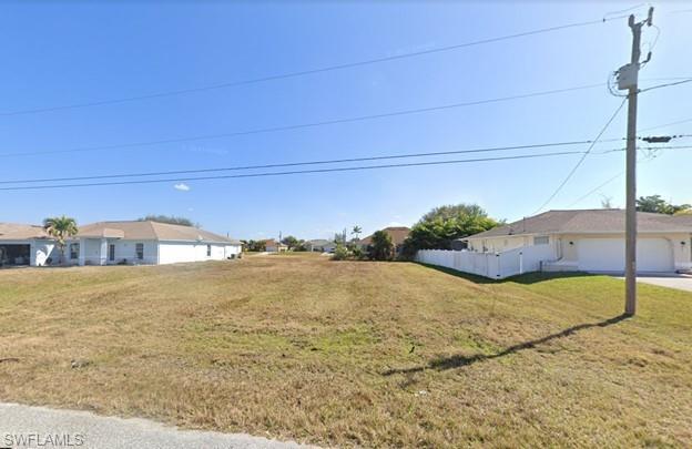 Image 3: View of yard