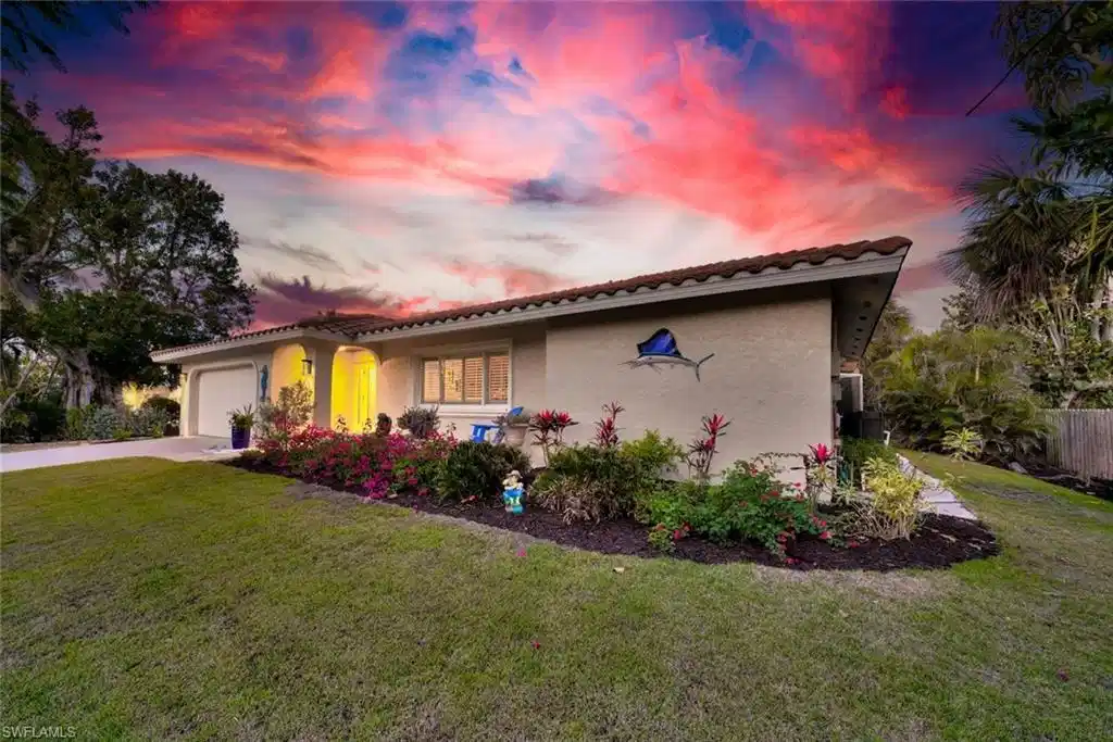 Image 1: Front of Home