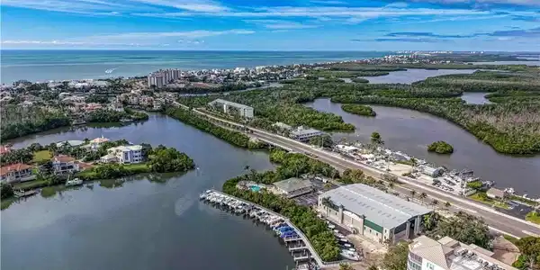 5025 Bonita Beach RD SW
