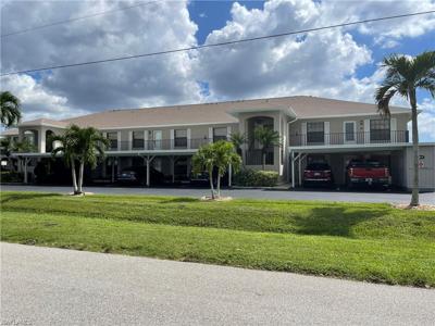 912 SW 48th TER