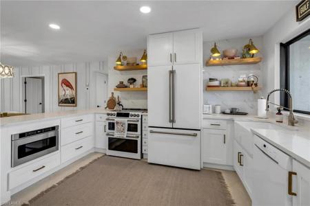 3107 Riviera DR