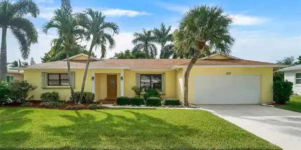 1279 Bluebird AVE