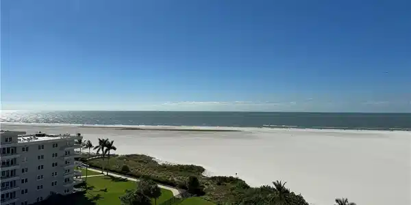 260 Seaview CT