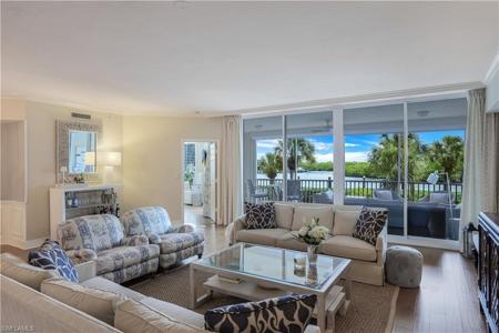 425 Dockside DR