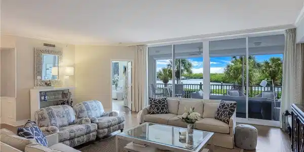 425 Dockside DR