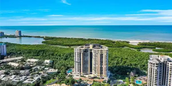 6001 Pelican Bay BLVD