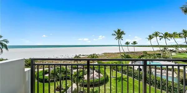 180 Seaview CT