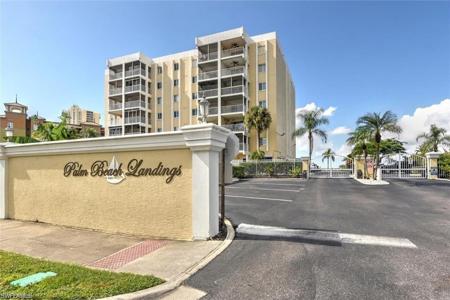 2885 Palm Beach BLVD