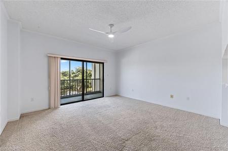 900 Arbor Lake DR