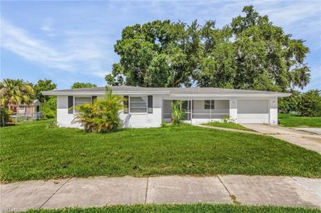 2033 Gray CT