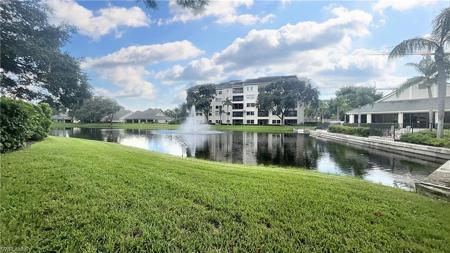 900 Arbor Lake DR