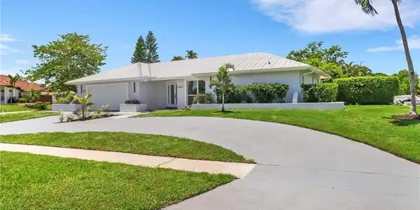 1566 Jamaica CT