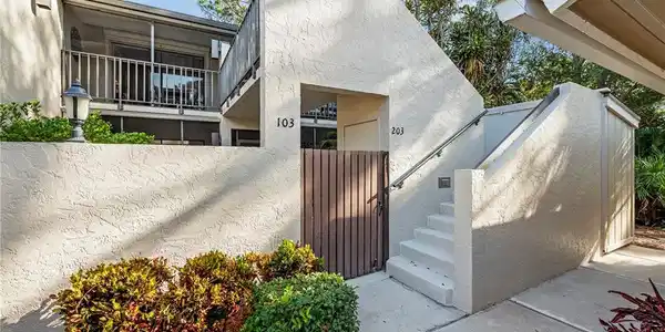 15330 Cedarwood LN