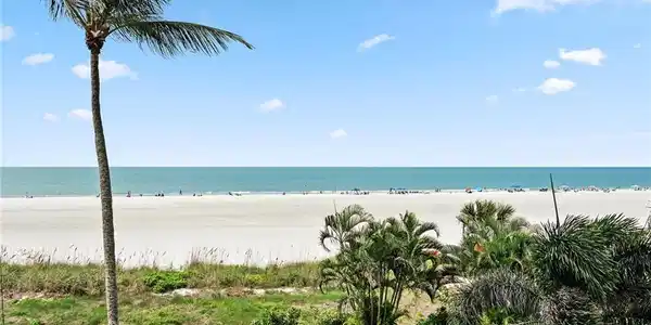 174 S Collier BLVD