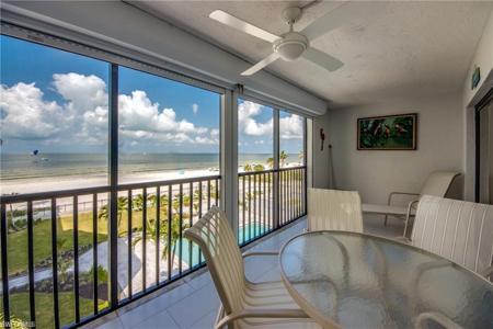 392 Estero BLVD