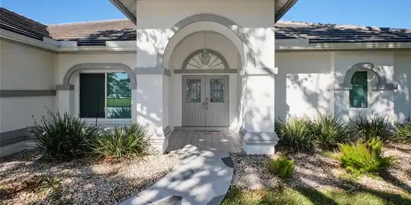 9702 Galley CT