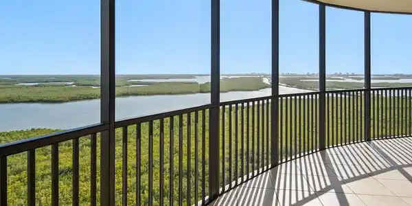 1050 Borghese LN