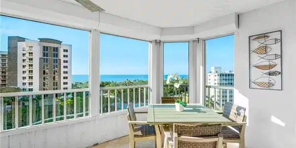 11118 Gulf Shore DR
