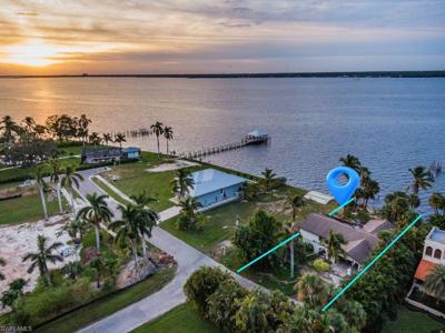 1 Live Oak LN
