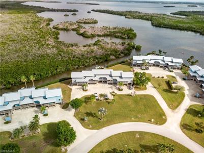 5351 Blue Crab CIR