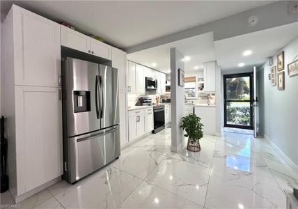 1010 Manatee RD