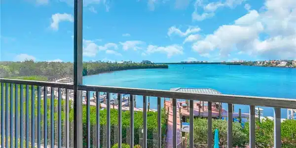 4835 Bonita Beach RD