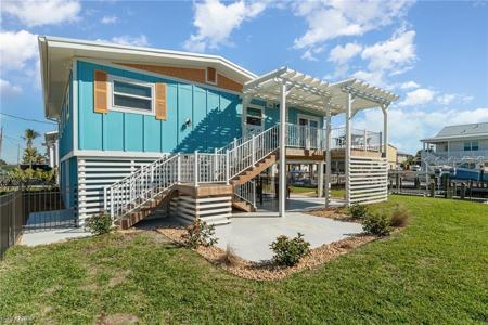 320 Bayland RD