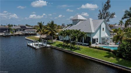 132 NW 39th AVE