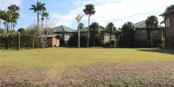 Image 2: Vacant Lot, view from water