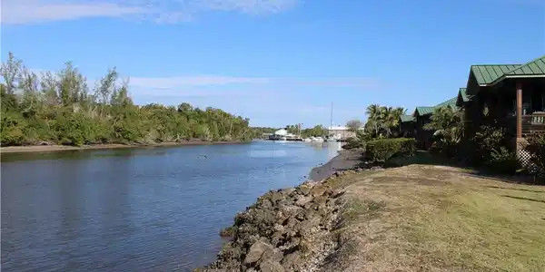 Image 3: View of water feature, North