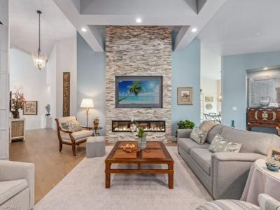 247 Colonade CIR