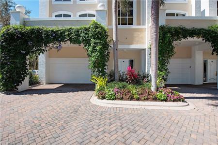 7041 Pelican Bay BLVD