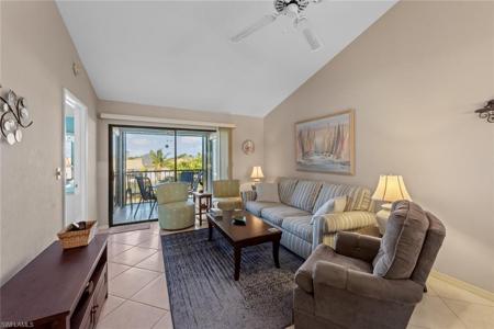 1011 SE 38th TER