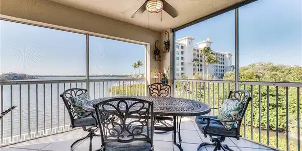 4895 Bonita Beach RD