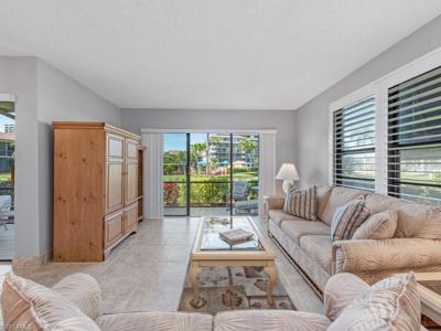 645 Seaview CT
