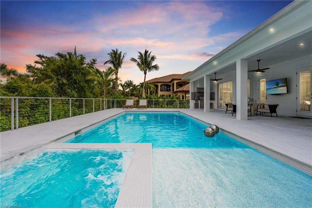 Image 3: Gas-Heated Saltwater Pool