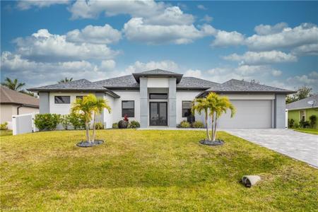 3605 NW 1st TER
