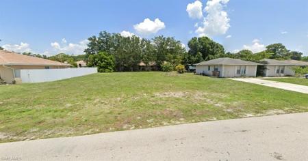 907 SE 23rd PL