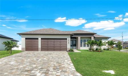 208 SW 29th AVE