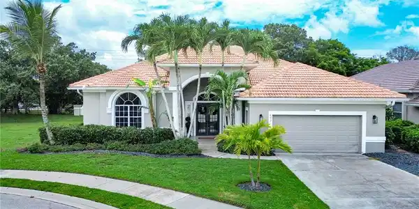 652 Soliel DR